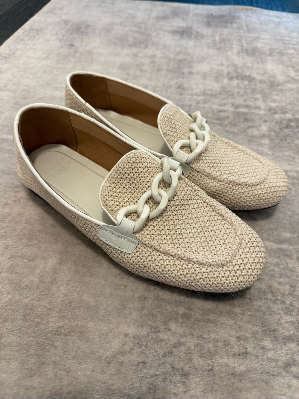 Donald Pliner Cream Woven Chain-Accent Loafers size 8